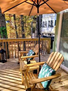 Ban công/sân hiên tại ClemsonILakesideIParkPassIPizzaOvenlYouTubeTVlFirePit