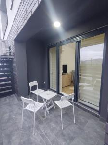 En balkon eller terrasse på Apartman Kitanović 1 Vrnjačka Banja