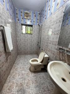 Koupelna v ubytování Mashal Guest House Islamabad