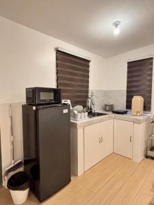 Φωτογραφία από το άλμπουμ του Cozy Home Near Clark wt Parking, Netflx, Pool 