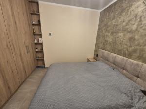 Postel nebo postele na pokoji v ubytování XTN house AIRPORT