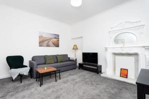 Posezení v ubytování 5 Individual Beds - Free Parking + 22 fotografií