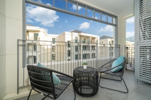 Μπαλκόνι ή βεράντα στο Condo 1 BR at The Title Legendary D-606 near Bangtao Beach