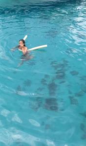 Επισκέπτες που μένουν στο Carnaval Boat Tour