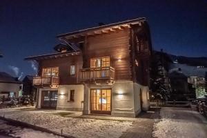 Budova, kde se chata nachází