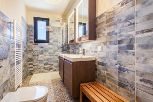 Et badeværelse på Victoria Atlantica + 40 billeder