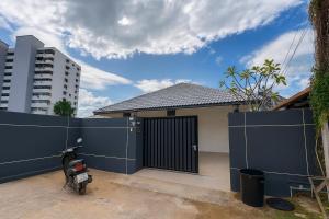 Το κτήριο όπου στεγάζεται  η βίλα