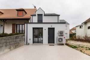 Bygningen som villaen ligger i