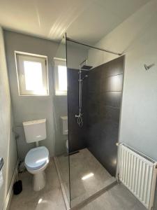 Ένα μπάνιο στο Teka Guesthouse