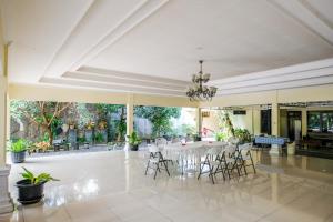 Εστιατόριο ή άλλο μέρος για φαγητό στο RedDoorz Near Monjali Yogyakarta