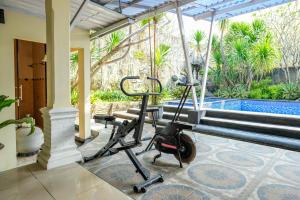 Γυμναστήριο ή/και όργανα γυμναστικής στο RedDoorz Near Monjali Yogyakarta