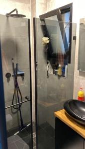 Galería fotográfica de דירה חמה ונעימה לשומרי מסורת en Modi'in