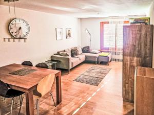 Posezení v ubytování Apartment Encarden Apt- 3-1 by Interhome