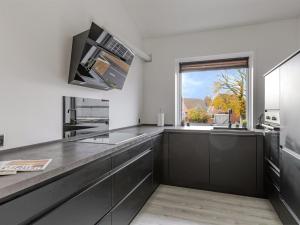 Kuchyň nebo kuchyňský kout v ubytování Apartment Fader - 31km from the sea by Interhome