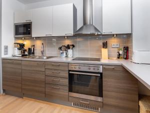 Køkken eller tekøkken på Holiday Home Kelotähti 1 a8 by Interhome