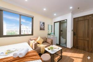 Posezení v ubytování NomadStay Corner Hanoi