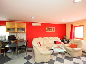 Χώρος καθιστικού στο Holiday Home Terracotta by Interhome