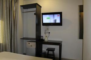 TV a/nebo společenská místnost v ubytování M Design Hotel @ Seri Kembangan