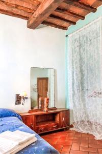 Ένα ή περισσότερα κρεβάτια σε δωμάτιο στο Apartment Erica by Interhome