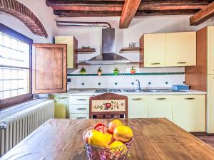 Η κουζίνα ή μικρή κουζίνα στο Apartment Viola by Interhome