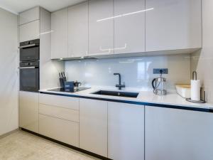 Kuchyň nebo kuchyňský kout v ubytování Apartment Lamar by Interhome + 42 fotografií