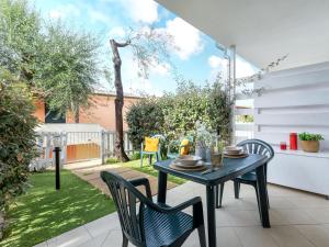 Κήπος έξω από το Apartment Spritz Home by Interhome +25 φωτογραφίες