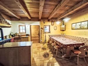 Ảnh trong thư viện ảnh của Chalet Maset Pozzati by Interhome ở Fontana +30 ảnh