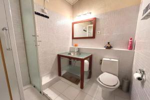 Koupelna v ubytování Countryside studio with pool in Callas