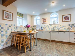 Η κουζίνα ή μικρή κουζίνα στο Holiday Home Corrimony View by Interhome +106 φωτογραφίες