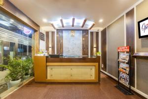 Ο χώρος του λόμπι ή της ρεσεψιόν στο Hotel Opera Delhi Airport