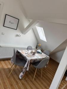 Φωτογραφία από το άλμπουμ του Monteurwohung, Wohnung Möbliert, 55543 Bad Kreuznach σε Bad Kreuznach