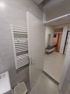 Et badeværelse på Mostar Center Luxury Apartment