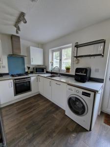 Φωτογραφία από το άλμπουμ του Cosy 2-Bedroom Home in Weston στο Μπαθ