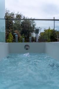 Hồ bơi trong/gần Roula's house on the beach