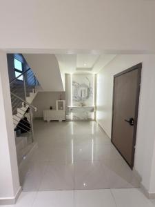 Fotografie z fotogalerie ubytování Cloud Villa - Private Pool Villa v destinaci Ma‘ābīlah