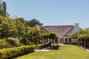 O grădină în afara Laborie Estate