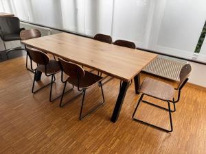 Οι επιχειρηματικές εγκαταστάσεις ή/και οι αίθουσες συνεδριάσεων στο "Cooles Ferienhaus!" - im Coburger Wonderland - Ihr Zuhause auf Zeit!