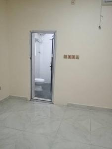 Phòng tắm tại Estate of Nwankwo Duplex Apartment +7 ảnh