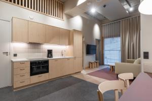 Kuchyň nebo kuchyňský kout v ubytování Break Sokos Hotel Himos