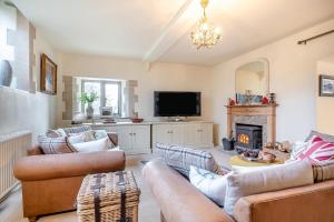 Et tv og/eller underholdning på 4 Bed in Aldsworth oc-t34239