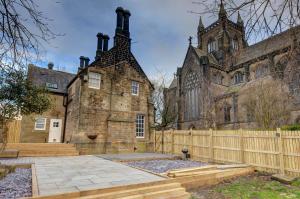 Το κτήριο όπου στεγάζεται  η παραθεριστική κατοικία