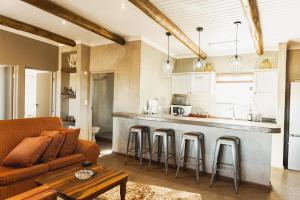 Η κουζίνα ή μικρή κουζίνα στο Kalahari Cottage