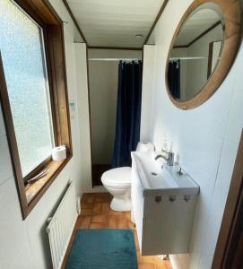 Ένα μπάνιο στο Cottage near beach and jetty SE09159