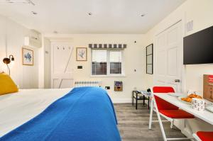 Μια τηλεόραση ή/και κέντρο ψυχαγωγίας στο Stone's Throw