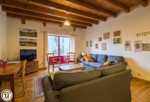 Μια τηλεόραση ή/και κέντρο ψυχαγωγίας στο Gîte Roche Sanadoire Escape