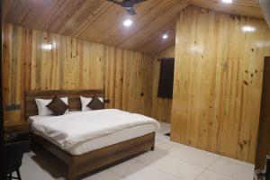 Φωτογραφία από το άλμπουμ του Tiger Woods σε Jamania