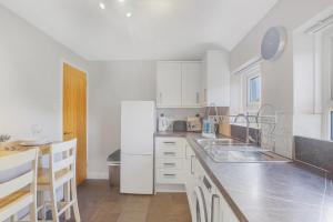 Nhà bếp/bếp nhỏ tại The Nook - North East Escapes +6 ảnh