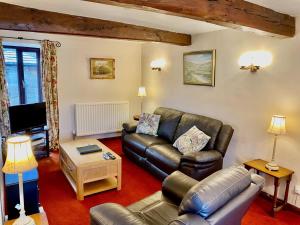 Χώρος καθιστικού στο 2 Bed in Gunnerside oc-ds230