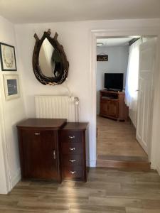 Μια τηλεόραση ή/και κέντρο ψυχαγωγίας στο chez salome et fritz