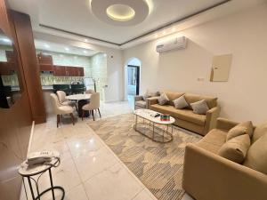 Χώρος καθιστικού στο Tamyoz Aqama for Serviced Apartments